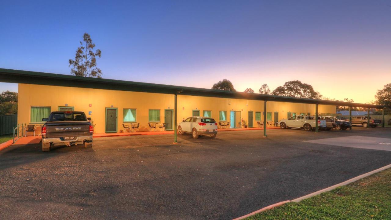 Motel Carnarvon Roma Exterior photo