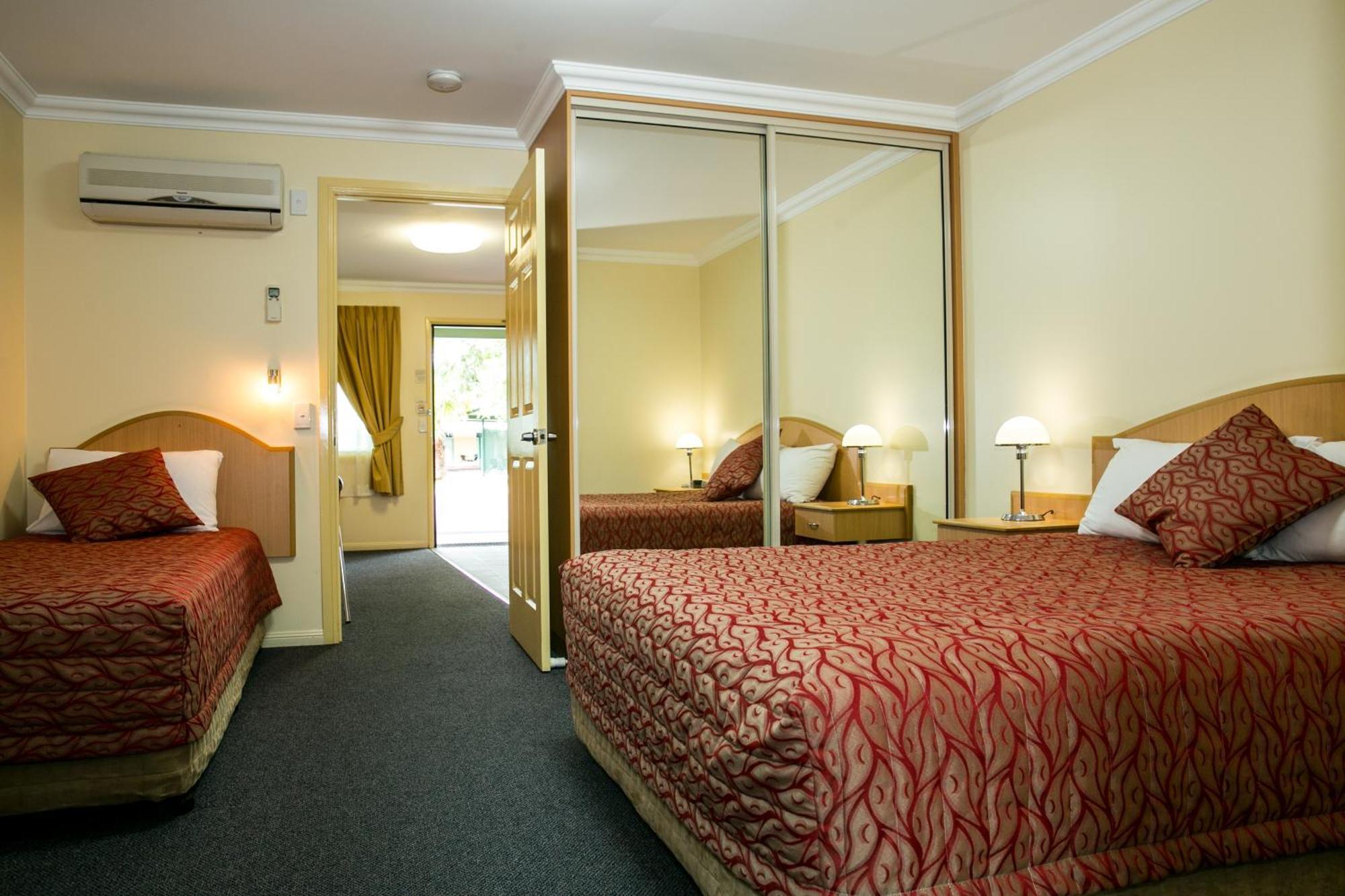 Motel Carnarvon Roma Exterior photo